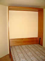 wallbed2web.jpg (70725 bytes)